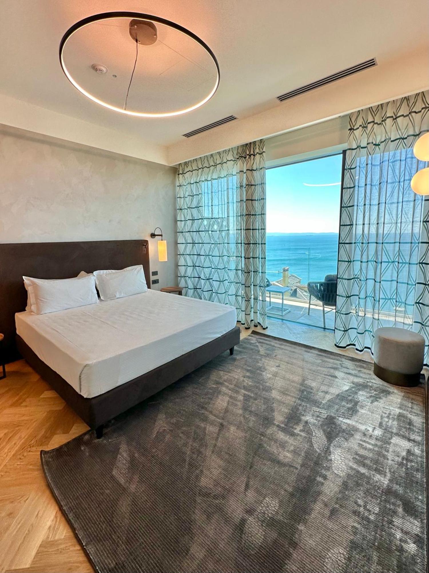 Maximilian Suites Трієст Екстер'єр фото